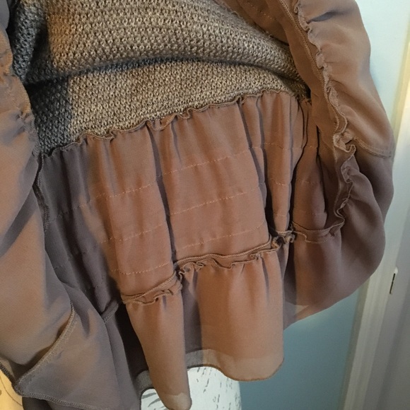 Ruffled hem Tunic Sweater - Picture 3 of 3